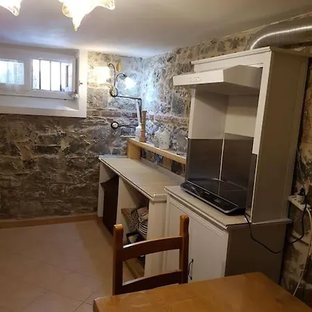 公寓 Taverna Abitazione A 15 Km Da Firenze 普拉托